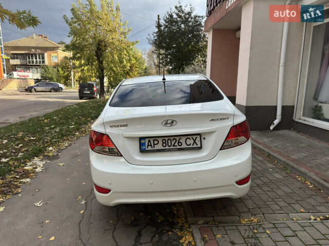 Хендай Акцент 2012 в Умани на Automoto.ua Белый Хендай Акцент, объемом двигателя 1.4 л и пробегом 105 тыс. км за 7250 $, фото 5 на Automoto.ua