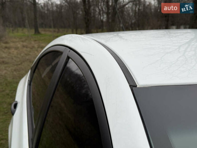 Білий Хендай Акцент, об'ємом двигуна 0 л та пробігом 97 тис. км за 6500 $, фото 12 на Automoto.ua