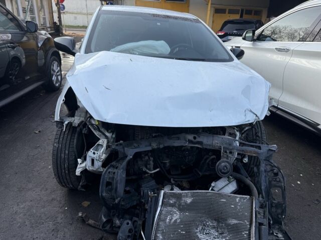 Білий Хендай Акцент, об'ємом двигуна 1.4 л та пробігом 83 тис. км за 4500 $, фото 6 на Automoto.ua