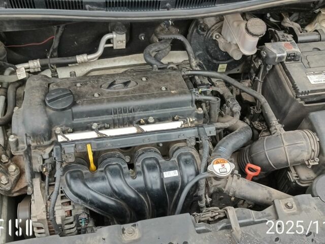 Белый Хендай Акцент, объемом двигателя 0 л и пробегом 122 тыс. км за 9538 $, фото 5 на Automoto.ua