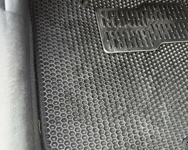 Белый Хендай Акцент, объемом двигателя 1.4 л и пробегом 317 тыс. км за 6100 $, фото 10 на Automoto.ua