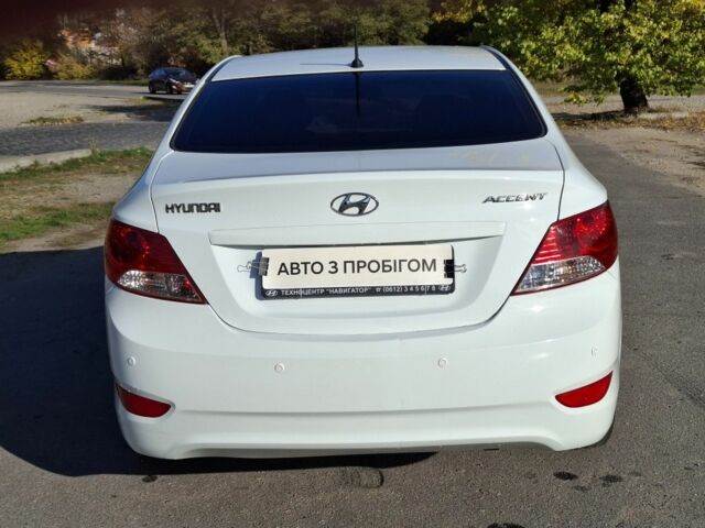 Белый Хендай Акцент, объемом двигателя 0 л и пробегом 172 тыс. км за 8500 $, фото 5 на Automoto.ua