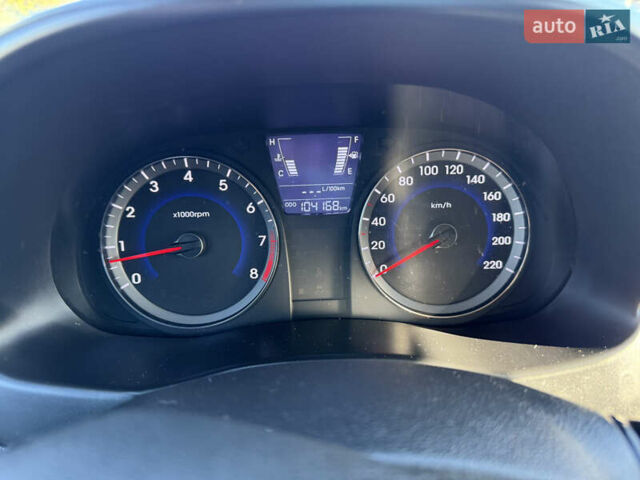Білий Хендай Акцент, об'ємом двигуна 1.4 л та пробігом 105 тис. км за 8450 $, фото 10 на Automoto.ua