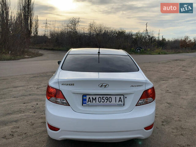 Білий Хендай Акцент, об'ємом двигуна 1.4 л та пробігом 265 тис. км за 5300 $, фото 19 на Automoto.ua