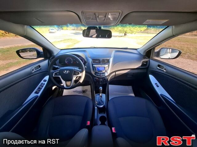 Белый Хендай Акцент, объемом двигателя 1.6 л и пробегом 172 тыс. км за 8500 $, фото 10 на Automoto.ua