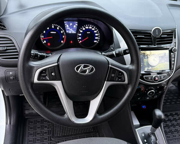 Хендай Акцент 2013 в Киеве на Automoto.ua Белый Хендай Акцент, объемом двигателя 1.4 л и пробегом 132 тыс. км за 8000 $, фото 44 на Automoto.ua