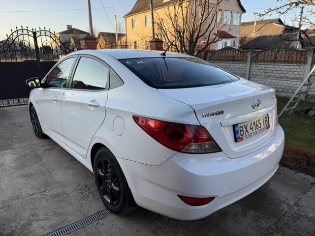 Білий Хендай Акцент, об'ємом двигуна 1.4 л та пробігом 220 тис. км за 5450 $, фото 2 на Automoto.ua