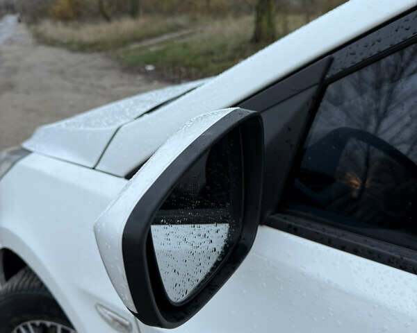 Хендай Акцент 2013 в Киеве на Automoto.ua Белый Хендай Акцент, объемом двигателя 1.4 л и пробегом 132 тыс. км за 8000 $, фото 50 на Automoto.ua