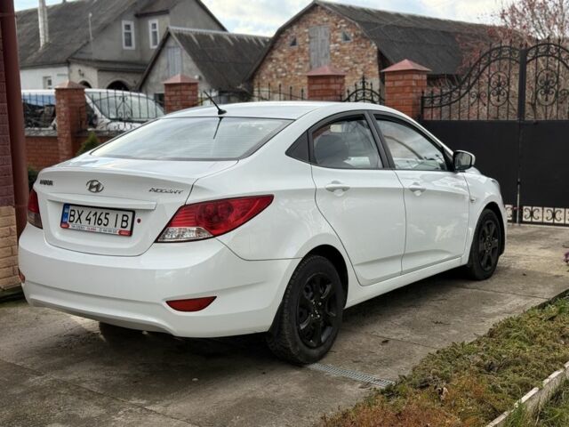 Білий Хендай Акцент, об'ємом двигуна 1.4 л та пробігом 220 тис. км за 5450 $, фото 14 на Automoto.ua