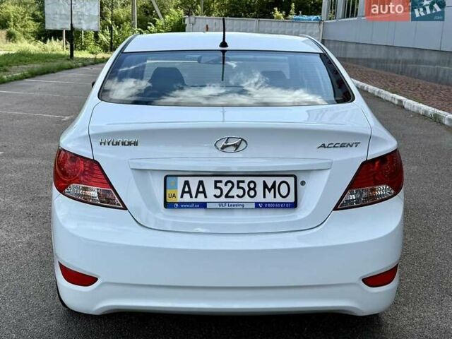 Білий Хендай Акцент, об'ємом двигуна 1.4 л та пробігом 38 тис. км за 11600 $, фото 13 на Automoto.ua