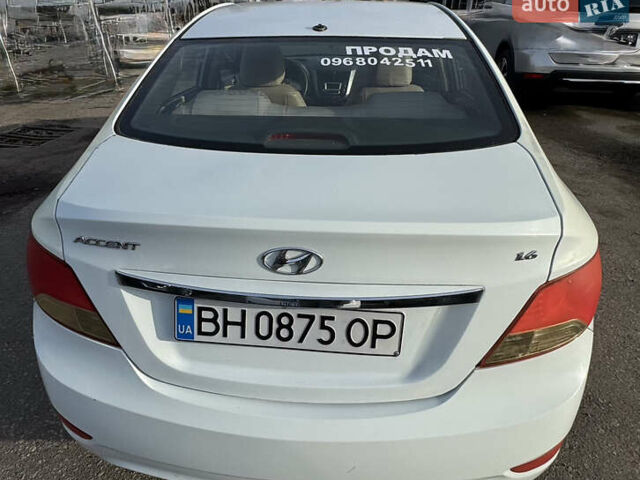 Белый Хендай Акцент, объемом двигателя 1.6 л и пробегом 122 тыс. км за 7500 $, фото 1 на Automoto.ua
