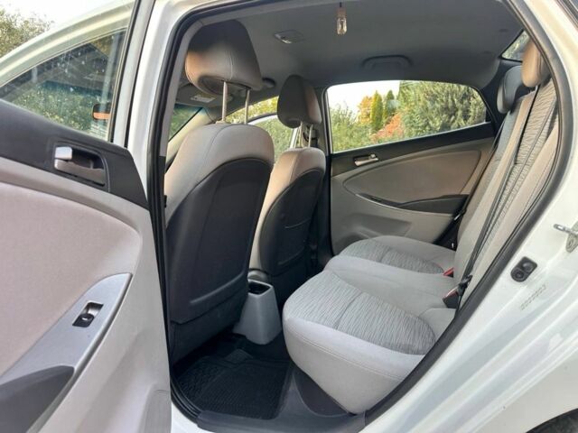 Белый Хендай Акцент, объемом двигателя 1.6 л и пробегом 112 тыс. км за 5700 $, фото 15 на Automoto.ua