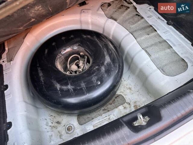 Хендай Акцент 2015 в Харькове на Automoto.ua Белый Хендай Акцент, объемом двигателя 1.6 л и пробегом 107 тыс. км за 5900 $, фото 19 на Automoto.ua