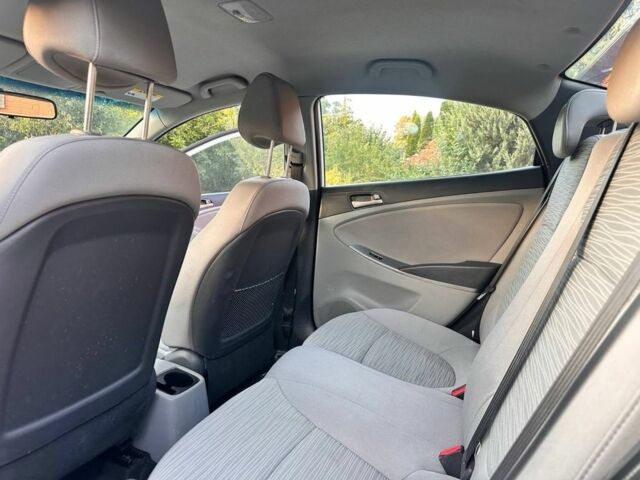 Белый Хендай Акцент, объемом двигателя 1.6 л и пробегом 112 тыс. км за 5700 $, фото 12 на Automoto.ua