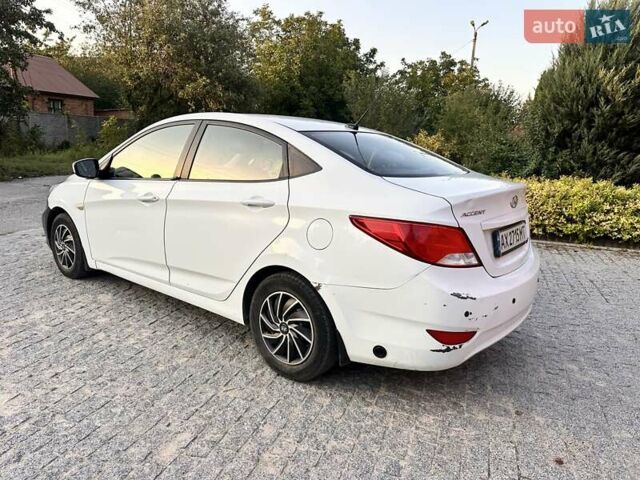 Хендай Акцент 2015 в Харькове на Automoto.ua Белый Хендай Акцент, объемом двигателя 1.6 л и пробегом 107 тыс. км за 5900 $, фото 2 на Automoto.ua