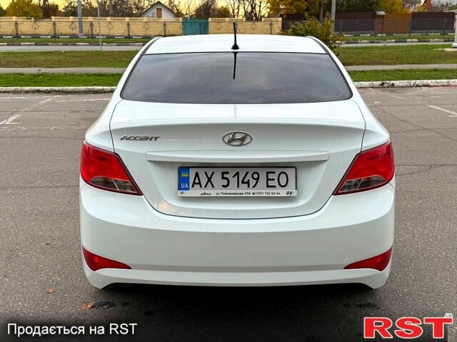 Білий Хендай Акцент, об'ємом двигуна 1.4 л та пробігом 64 тис. км за 12800 $, фото 4 на Automoto.ua