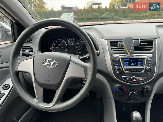 Хендай Акцент 2016 в Киеве на Automoto.ua Белый Хендай Акцент, объемом двигателя 1.6 л и пробегом 193 тыс. км за 7500 $, фото 11 на Automoto.ua