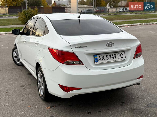 Белый Хендай Акцент, объемом двигателя 1.4 л и пробегом 64 тыс. км за 12800 $, фото 8 на Automoto.ua