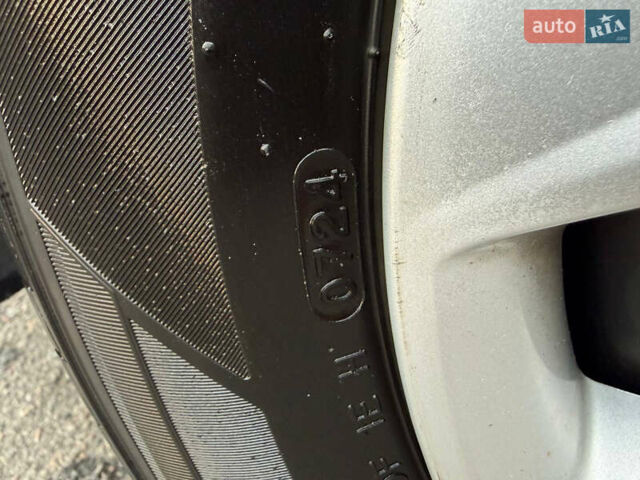 Белый Хендай Акцент, объемом двигателя 1.4 л и пробегом 64 тыс. км за 12800 $, фото 17 на Automoto.ua