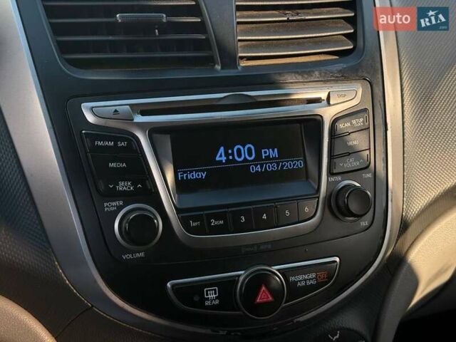 Білий Хендай Акцент, об'ємом двигуна 1.59 л та пробігом 162 тис. км за 8100 $, фото 16 на Automoto.ua