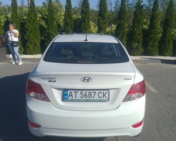 Хендай Акцент 2018 в Надворной на Automoto.ua Белый Хендай Акцент, объемом двигателя 1.58 л и пробегом 79 тыс. км за 11800 $, фото 8 на Automoto.ua