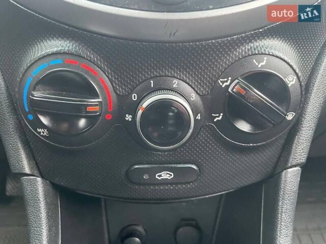 Белый Хендай Акцент, объемом двигателя 1.4 л и пробегом 208 тыс. км за 6990 $, фото 21 на Automoto.ua