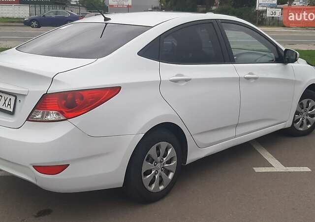 Хендай Акцент 2018 в Киеве на Automoto.ua Белый Хендай Акцент, объемом двигателя 1.37 л и пробегом 206 тыс. км за 6950 $, фото 7 на Automoto.ua