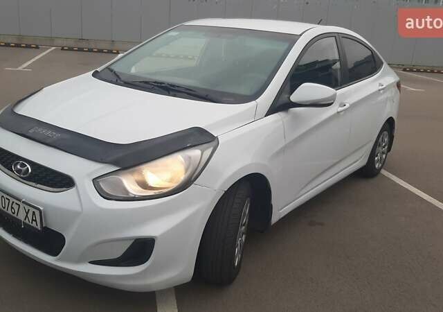 Хендай Акцент 2018 в Киеве на Automoto.ua Белый Хендай Акцент, объемом двигателя 1.37 л и пробегом 206 тыс. км за 6950 $, фото 1 на Automoto.ua