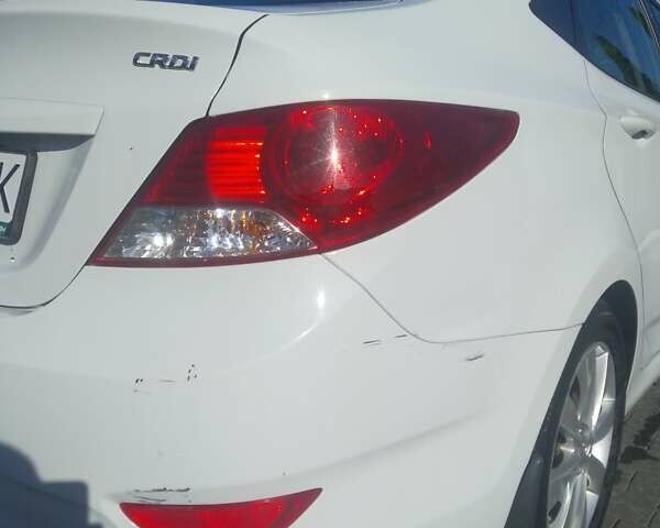 Хендай Акцент 2018 в Надворной на Automoto.ua Белый Хендай Акцент, объемом двигателя 1.58 л и пробегом 79 тыс. км за 11800 $, фото 6 на Automoto.ua