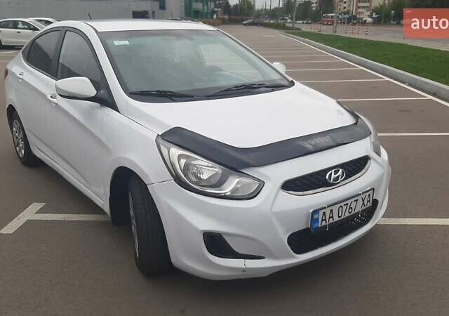 Хендай Акцент 2018 в Киеве на Automoto.ua Белый Хендай Акцент, объемом двигателя 1.37 л и пробегом 206 тыс. км за 6950 $, фото 6 на Automoto.ua