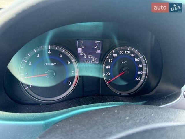 Белый Хендай Акцент, объемом двигателя 1.37 л и пробегом 267 тыс. км за 6990 $, фото 14 на Automoto.ua