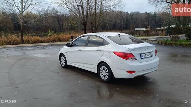 Белый Хендай Акцент, объемом двигателя 1.4 л и пробегом 235 тыс. км за 6400 $, фото 7 на Automoto.ua