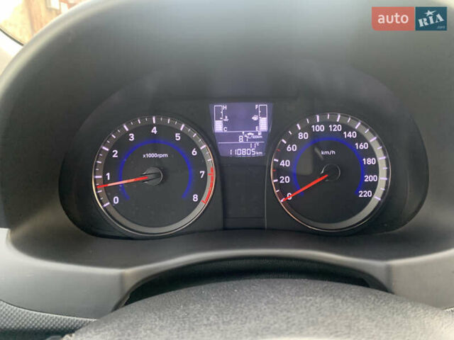 Белый Хендай Акцент, объемом двигателя 1.4 л и пробегом 111 тыс. км за 9500 $, фото 9 на Automoto.ua