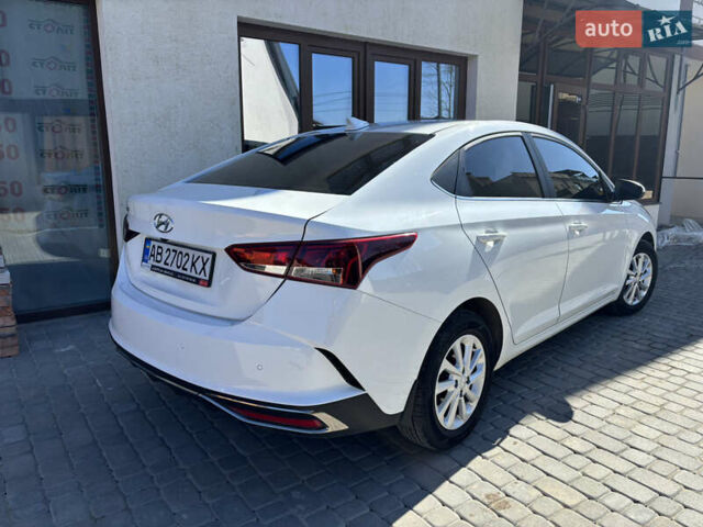 Белый Хендай Акцент, объемом двигателя 1.37 л и пробегом 68 тыс. км за 14500 $, фото 5 на Automoto.ua
