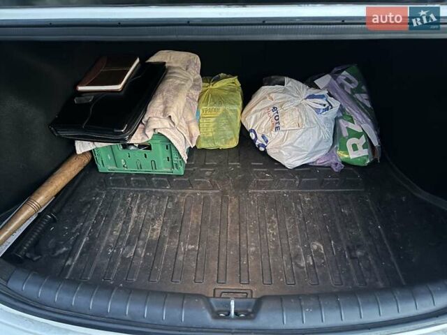 Белый Хендай Акцент, объемом двигателя 1.6 л и пробегом 55 тыс. км за 12700 $, фото 11 на Automoto.ua