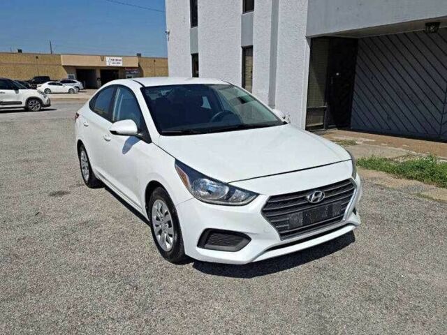 Хендай Акцент 2022 в Тернополе на Automoto.ua Белый Хендай Акцент, объемом двигателя 1.6 л и пробегом 31 тыс. км за 2800 $, фото 3 на Automoto.ua