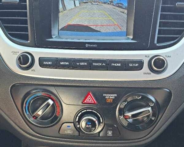 Хендай Акцент 2022 в Тернополе на Automoto.ua Белый Хендай Акцент, объемом двигателя 1.6 л и пробегом 31 тыс. км за 2800 $, фото 6 на Automoto.ua