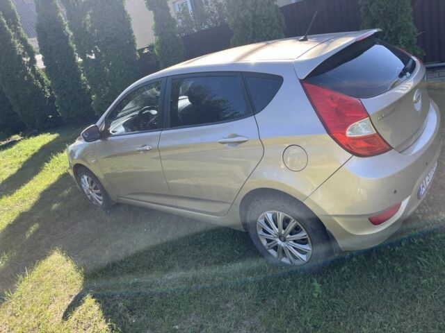 Бежевый Хендай Акцент, объемом двигателя 1.6 л и пробегом 201 тыс. км за 8500 $, фото 2 на Automoto.ua