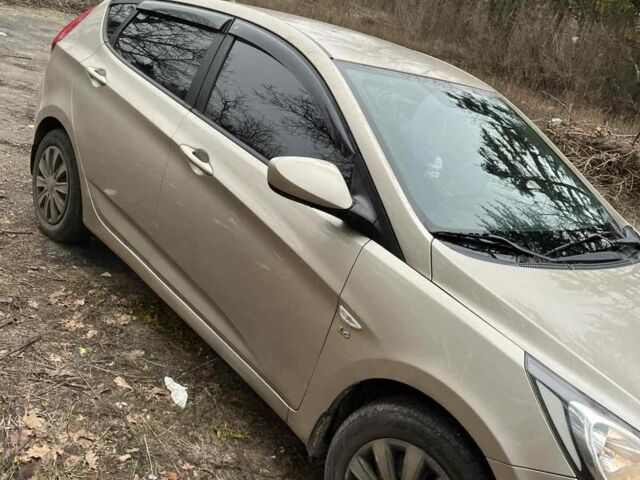 Бежевий Хендай Акцент, об'ємом двигуна 1.6 л та пробігом 148 тис. км за 8200 $, фото 1 на Automoto.ua