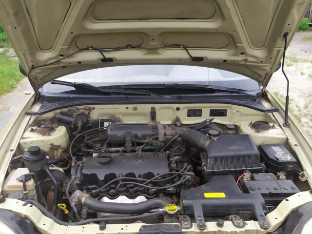 Бежевый Хендай Акцент, объемом двигателя 0 л и пробегом 147 тыс. км за 2900 $, фото 9 на Automoto.ua