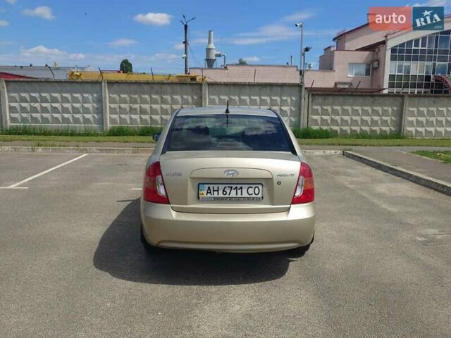 Бежевый Хендай Акцент, объемом двигателя 1.4 л и пробегом 60 тыс. км за 5700 $, фото 4 на Automoto.ua