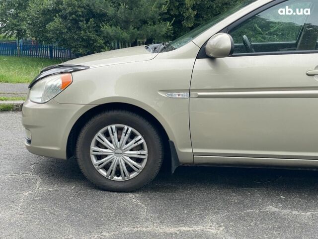 Бежевый Хендай Акцент, объемом двигателя 1.6 л и пробегом 182 тыс. км за 5690 $, фото 10 на Automoto.ua