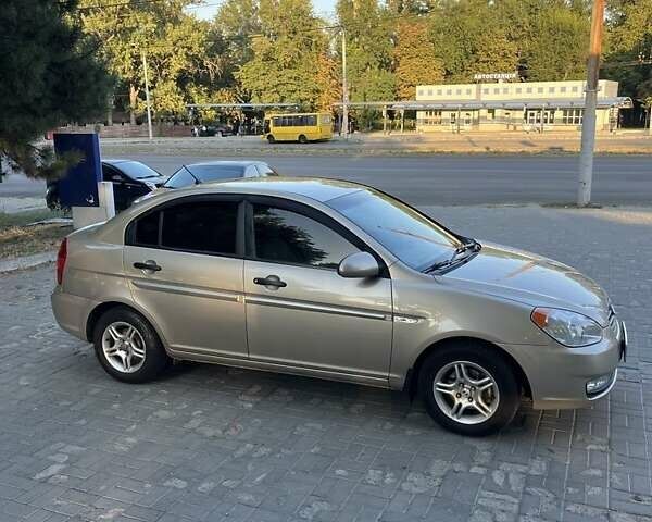 Бежевий Хендай Акцент, об'ємом двигуна 1.4 л та пробігом 160 тис. км за 4900 $, фото 1 на Automoto.ua