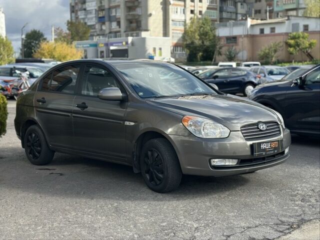 Бежевый Хендай Акцент, объемом двигателя 1.4 л и пробегом 162 тыс. км за 4999 $, фото 3 на Automoto.ua