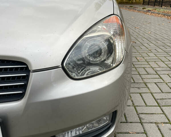 Хендай Акцент 2008 в Прилуках на Automoto.ua Бежевый Хендай Акцент, объемом двигателя 1.4 л и пробегом 226 тыс. км за 4450 $, фото 23 на Automoto.ua