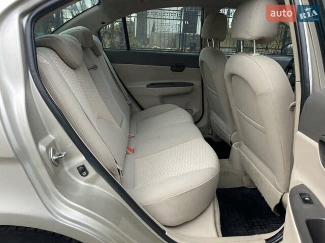 Хендай Акцент 2008 в Прилуках на Automoto.ua Бежевый Хендай Акцент, объемом двигателя 1.4 л и пробегом 226 тыс. км за 4450 $, фото 38 на Automoto.ua