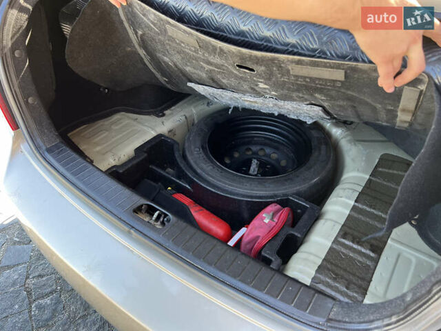 Бежевый Хендай Акцент, объемом двигателя 1.49 л и пробегом 335 тыс. км за 4100 $, фото 15 на Automoto.ua