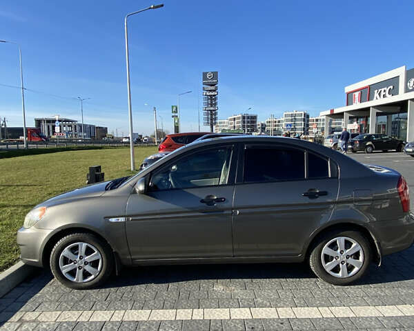 Бежевый Хендай Акцент, объемом двигателя 1.5 л и пробегом 174 тыс. км за 4800 $, фото 2 на Automoto.ua