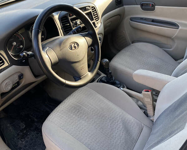 Хендай Акцент 2008 в Тернополе на Automoto.ua Бежевый Хендай Акцент, объемом двигателя 1.4 л и пробегом 305 тыс. км за 4000 $, фото 11 на Automoto.ua