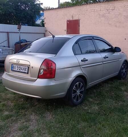 Бежевый Хендай Акцент, объемом двигателя 1.49 л и пробегом 187 тыс. км за 4400 $, фото 3 на Automoto.ua